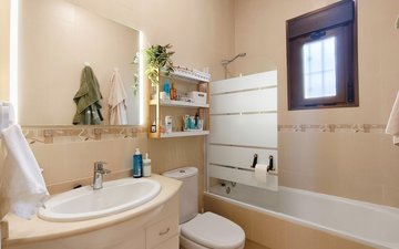 Property slide 17