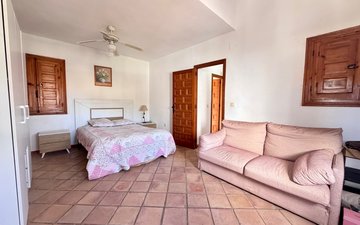 Property slide 21