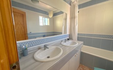 Property slide 10