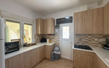 Property slide 14
