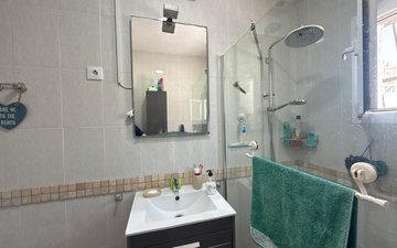 Property slide 27