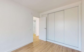 Property slide 22