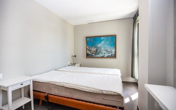 Property slide 42