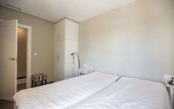 Property slide 46