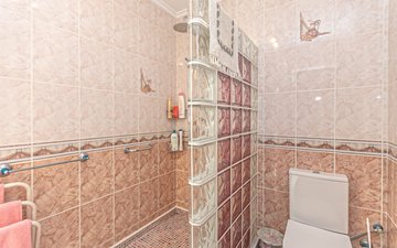 Property slide 16