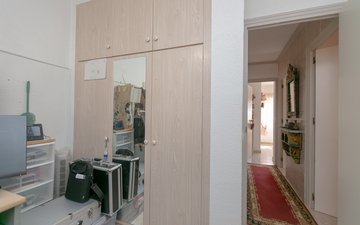 Property slide 22