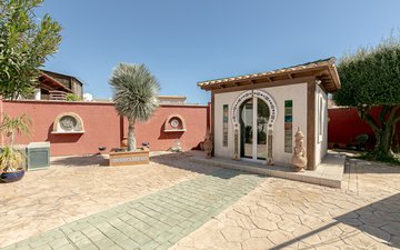 Property slide 4