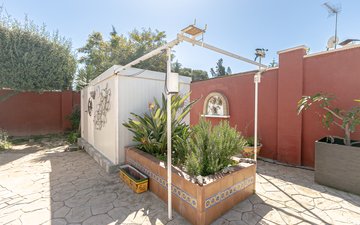 Property slide 43