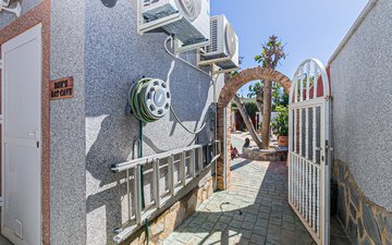 Property slide 50