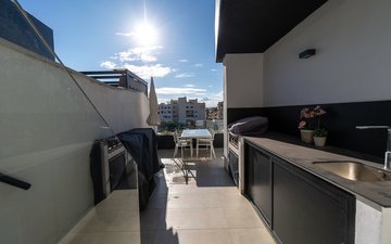 Property slide 32
