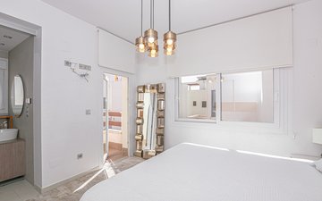 Property slide 21