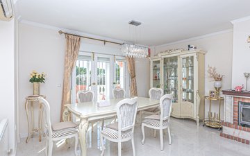 Property slide 10