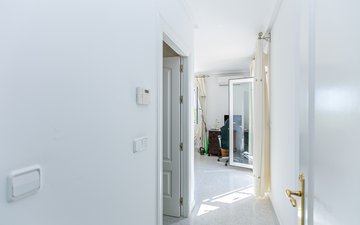 Property slide 44