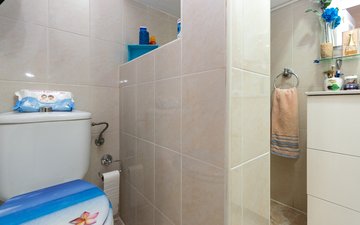 Property slide 21
