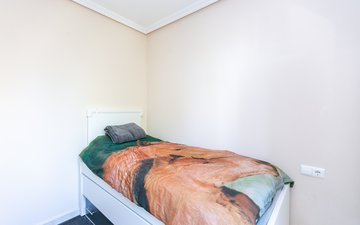 Property slide 32