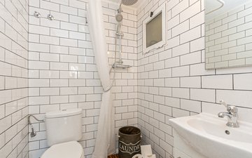 Property slide 18