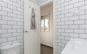 Property slide 48
