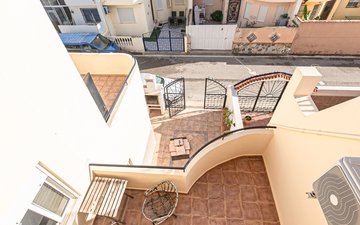 Property slide 43