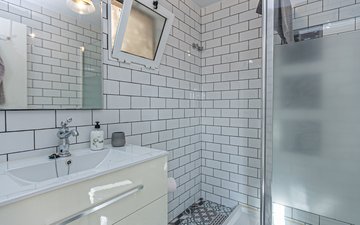 Property slide 46