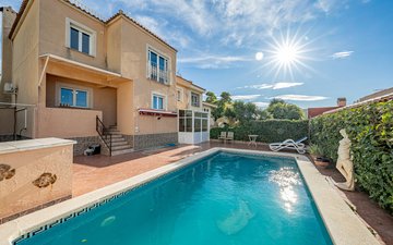Property slide 26