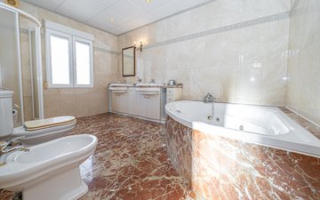 Property slide 17