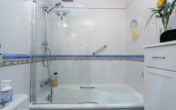 Property slide 32