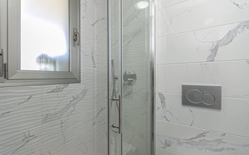 Property slide 32