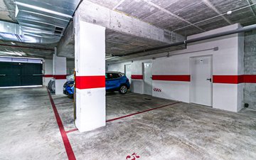 Property slide 44