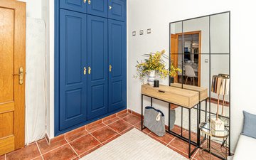 Property slide 16