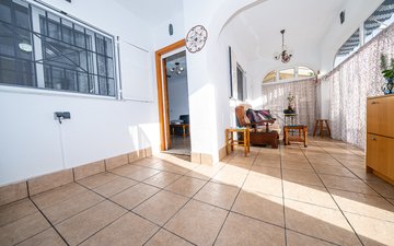 Property slide 6