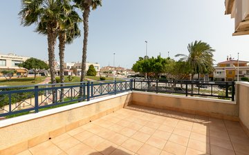 Property slide 44
