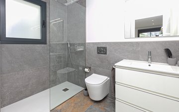 Property slide 31
