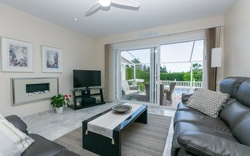 Property slide 21