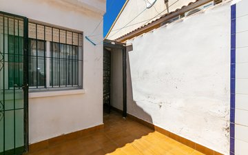 Property slide 20