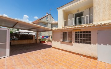 Property slide 23