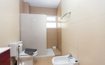 Property slide 48