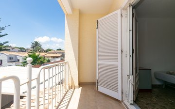 Property slide 39