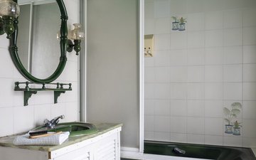 Property slide 17