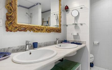 Property slide 16