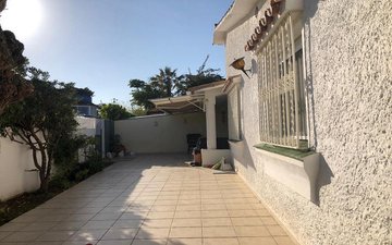 Property slide 8