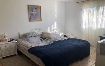 Property slide 10