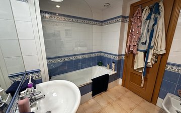 Property slide 10