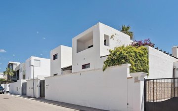 Property slide 20