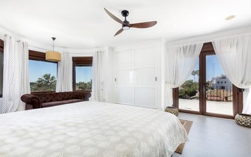 Property slide 14