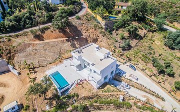 Property slide 19