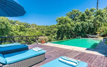 Property slide 10