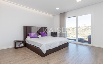 Property slide 21