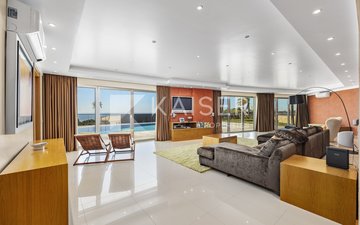 Property slide 18