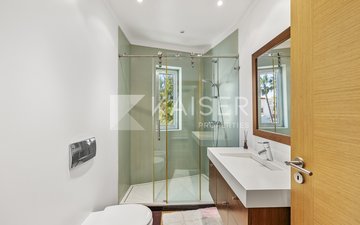 Property slide 40