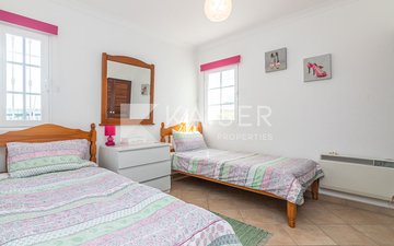 Property slide 18